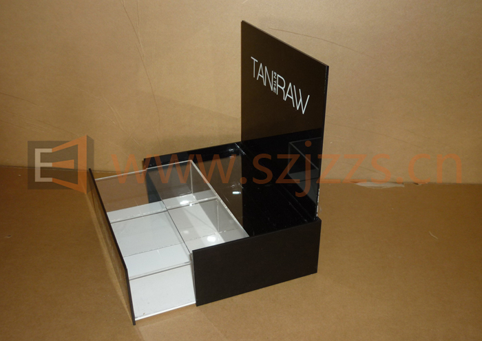 Tan In The Raw品牌護(hù)膚品展示架