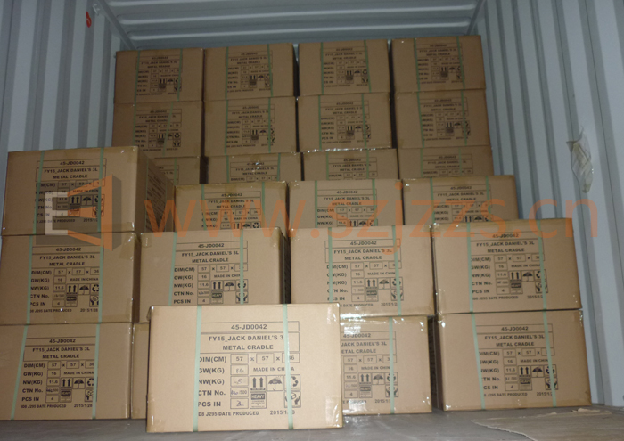 杰克丹尼品牌酒架裝貨外發(fā)