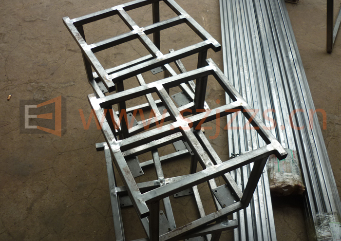 書架框架焊接完成 書架框架焊接完成