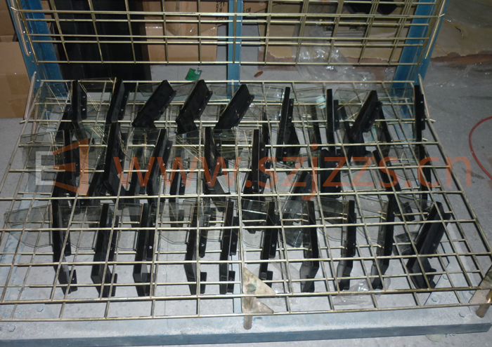 書架亞克力盒子工序完成 書架亞克力盒子工序完成