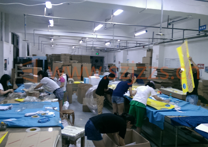 亞克力展示架生產(chǎn)包裝中2 亞克力展示架生產(chǎn)包裝中2