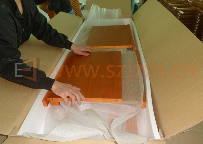 木制展示架層板包裝中